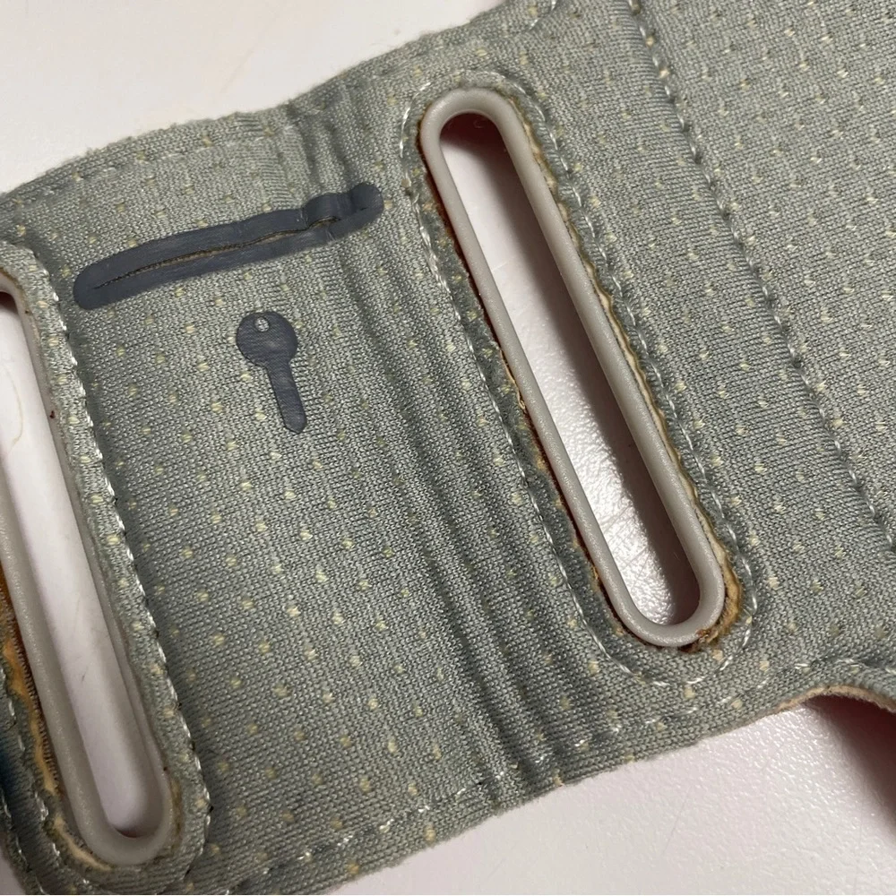 N/A lightweight breathable